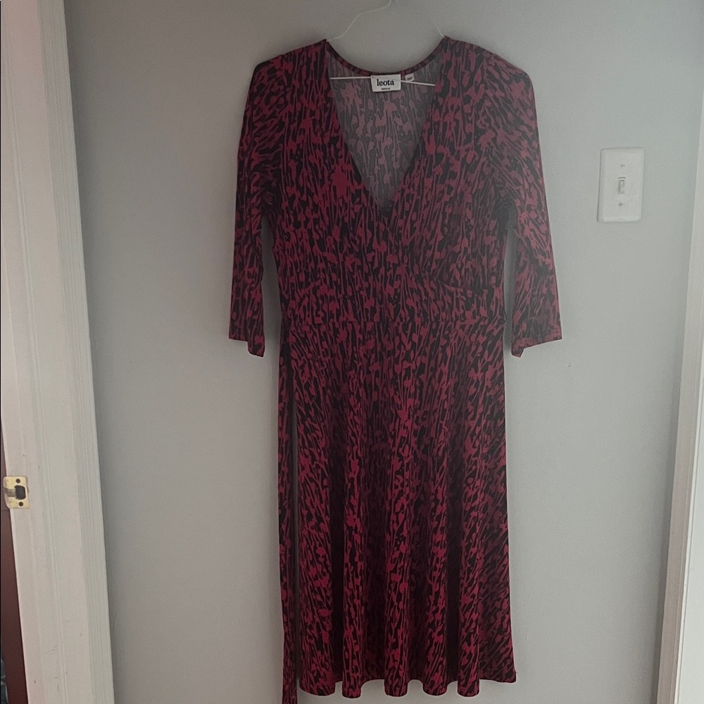 Leota Women's Long Sleeve Red and Black Dress